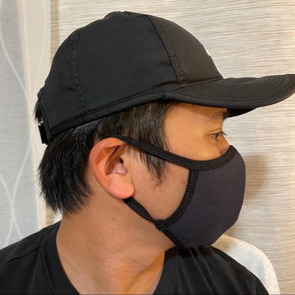 Reversible 2 layered quality mask - Picture 8 of 8